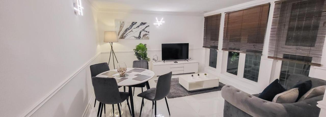Stunning 2 Bedroom Apartment In Canary Wharf - Morland Apartments Londra Dış mekan fotoğraf