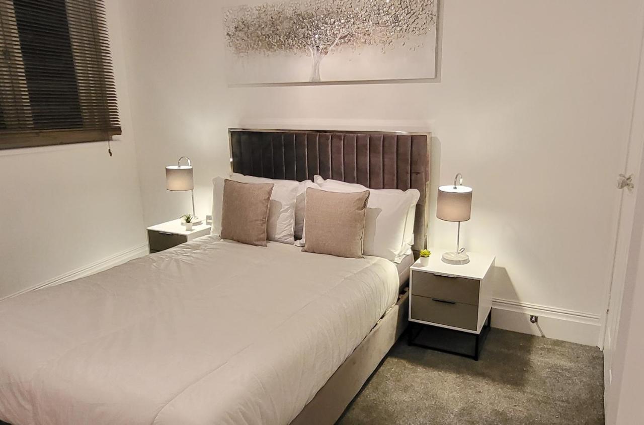 Stunning 2 Bedroom Apartment In Canary Wharf - Morland Apartments Londra Dış mekan fotoğraf