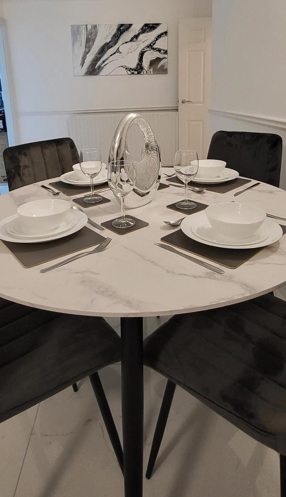 Stunning 2 Bedroom Apartment In Canary Wharf - Morland Apartments Londra Oda fotoğraf
