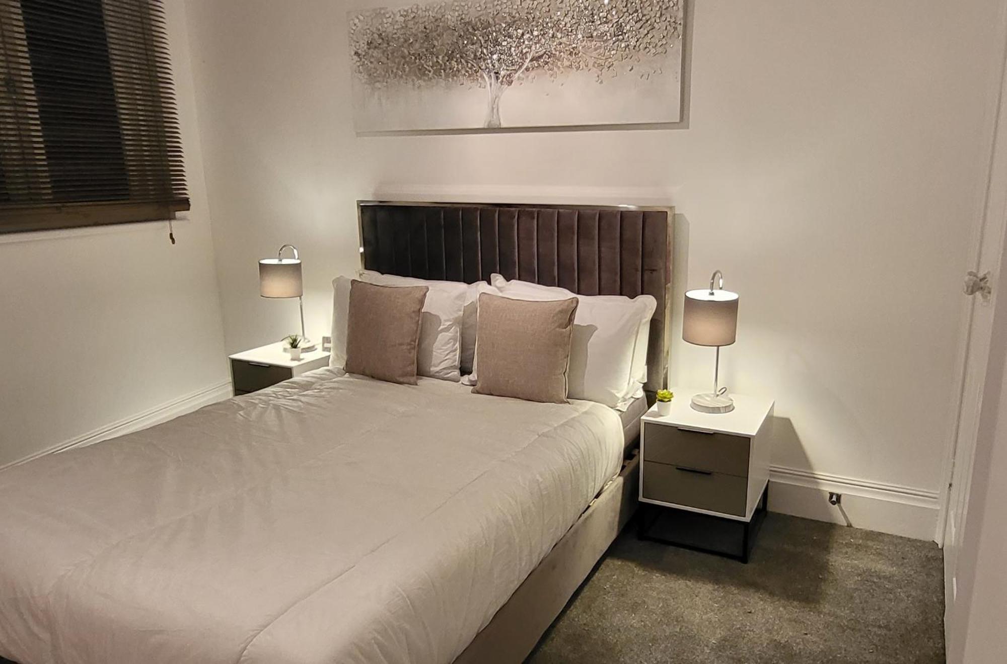Stunning 2 Bedroom Apartment In Canary Wharf - Morland Apartments Londra Oda fotoğraf